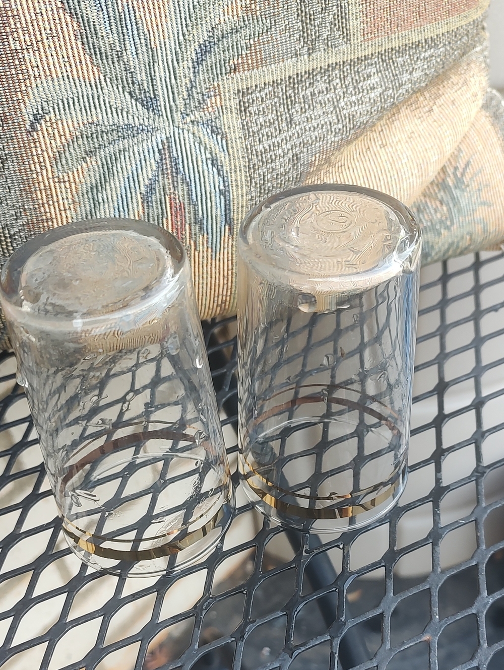 Clear Glasses/Gold Band - Set of 2 - Picture 6 of 6